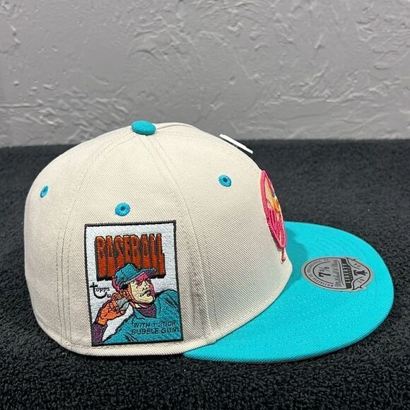 🔥⚾️ Vintage “NWT” Topps Mitchell & Ness New York Yankees Hat w/ Hat Pin   7 3/8 - Picture 4 of 13